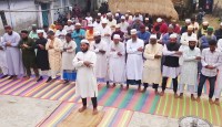 সৌদির সঙ্গে মিল রেখে ঝিনাইদহে ঈদ উদযাপন