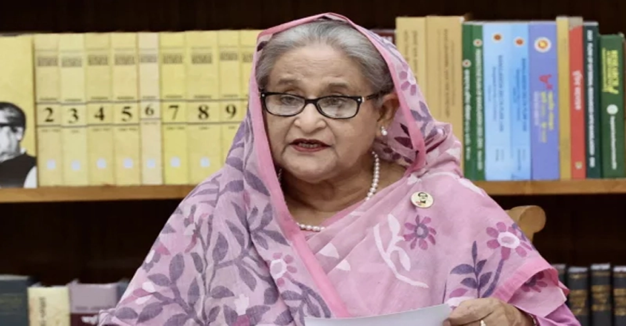 নারীদের ফেসবুক না দেখে ফ্রিল্যান্সিং করার আহ্বান প্রধানমন্ত্রীর