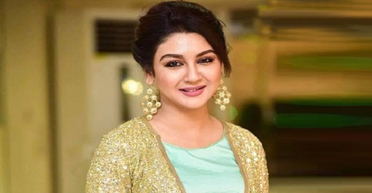 অপ্রয়োজনে মোবাইল না ব্যবহার করার পরামর্শ জয়া আহসানের