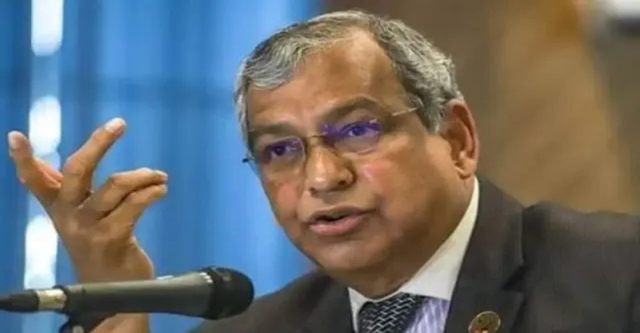 আলাপকালে ওয়াসা এমডি '১৪টি বাড়ির প্রতিবেদন ডাহা মিথ্যা, একটি আমার স্ত্রীর'