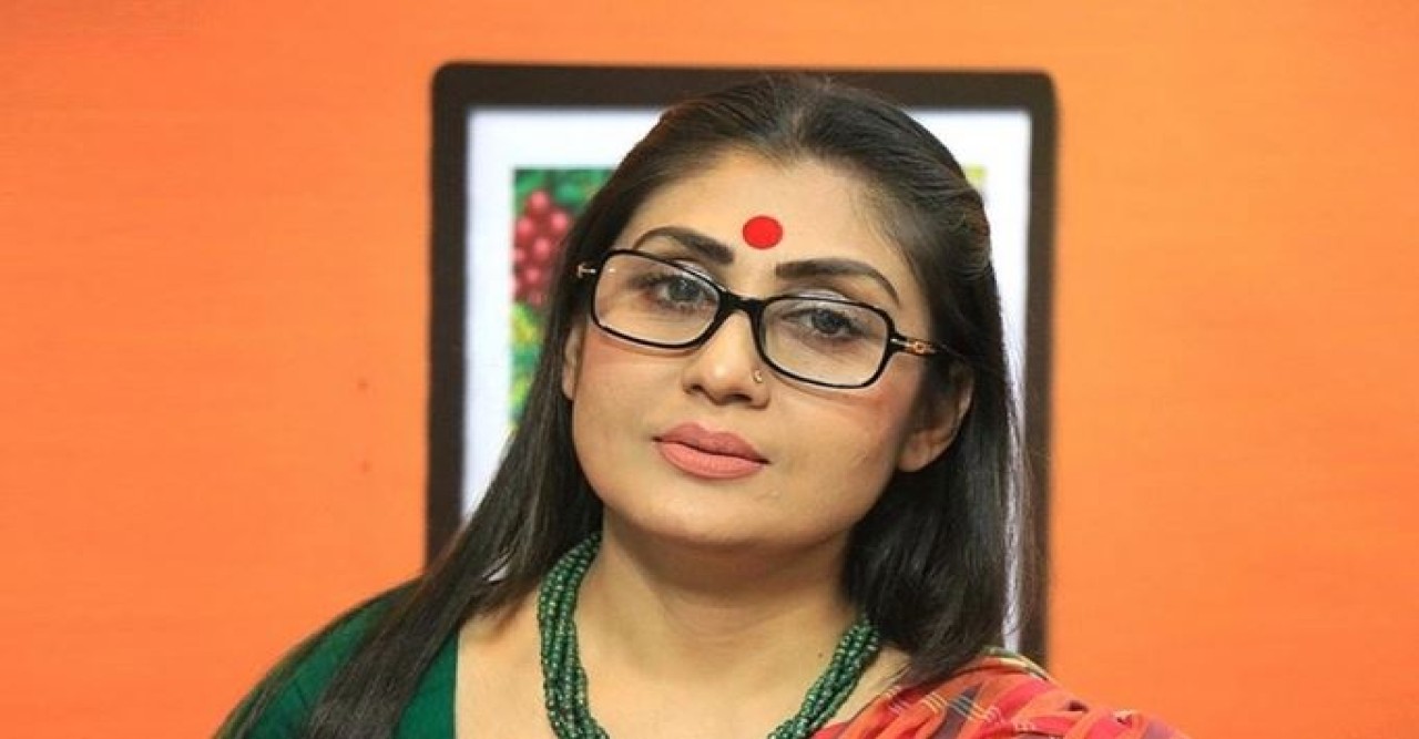 আগামীকাল মঞ্চে বন্যা মির্জার ‘পারো’
