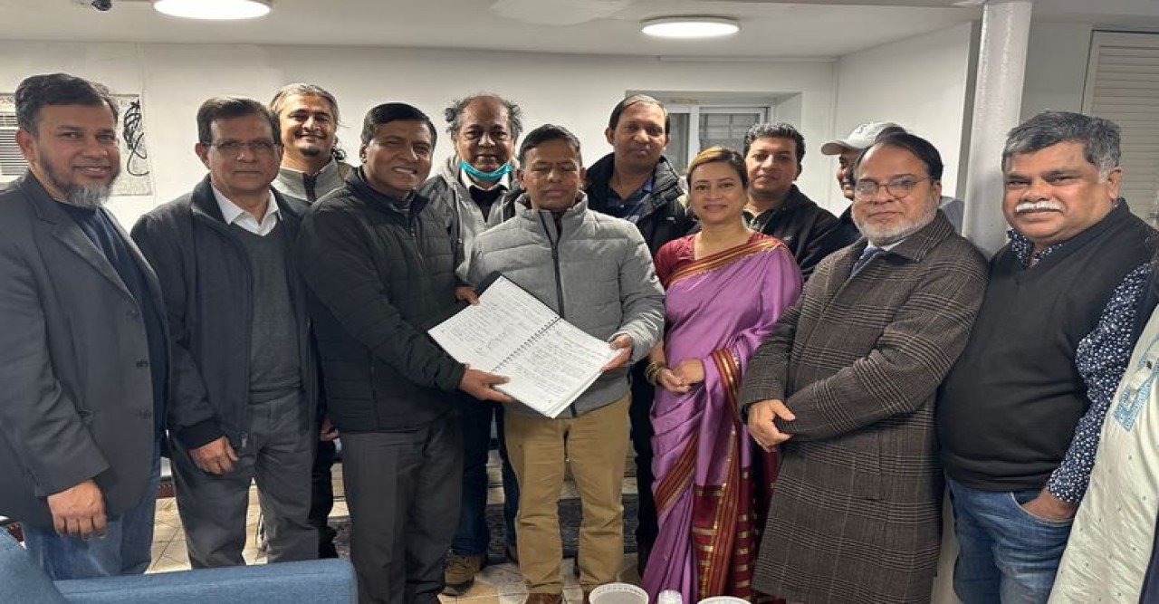 নিউইয়র্ক বাংলাদেশ প্রেসক্লাবের নতুন কমিটির দায়িত্ব গ্রহণ