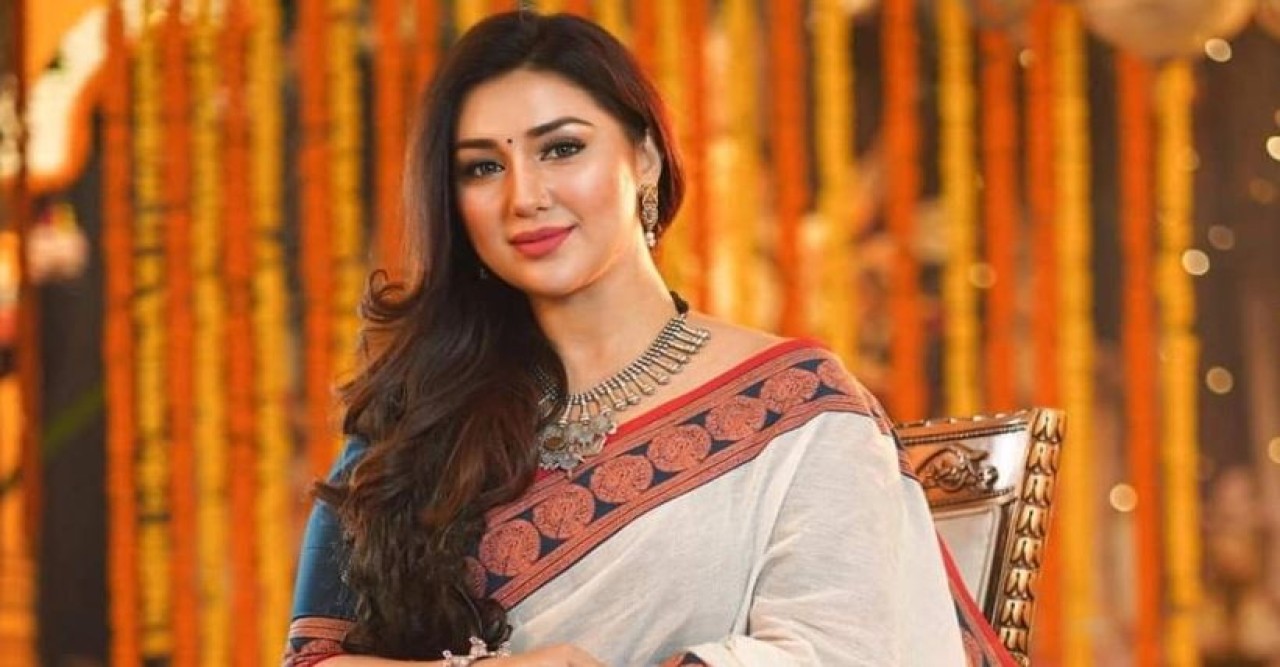 ব্যক্তিগত বিষয়গুলো টেনে আনা লজ্জাজনক : অপু বিশ্বাস