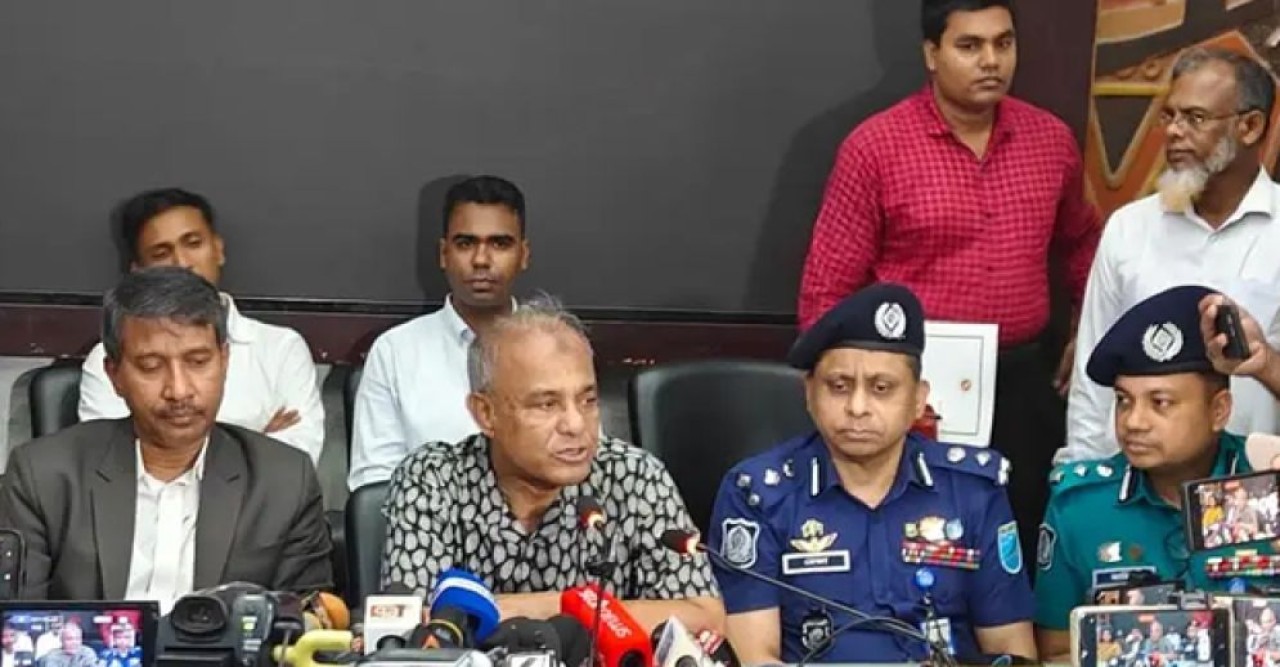 জনগণ এখন নির্বাচনমুখী, নির্বাচন হবে উৎসবমুখর-স্বরাষ্ট্র উপদেষ্টা