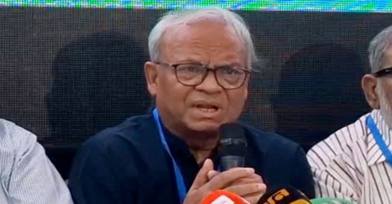 বঙ্গবন্ধুর ছবি সরানো নিয়ে দেওয়া বক্তব্যের জন্য রিজভীর দুঃখ প্রকাশ