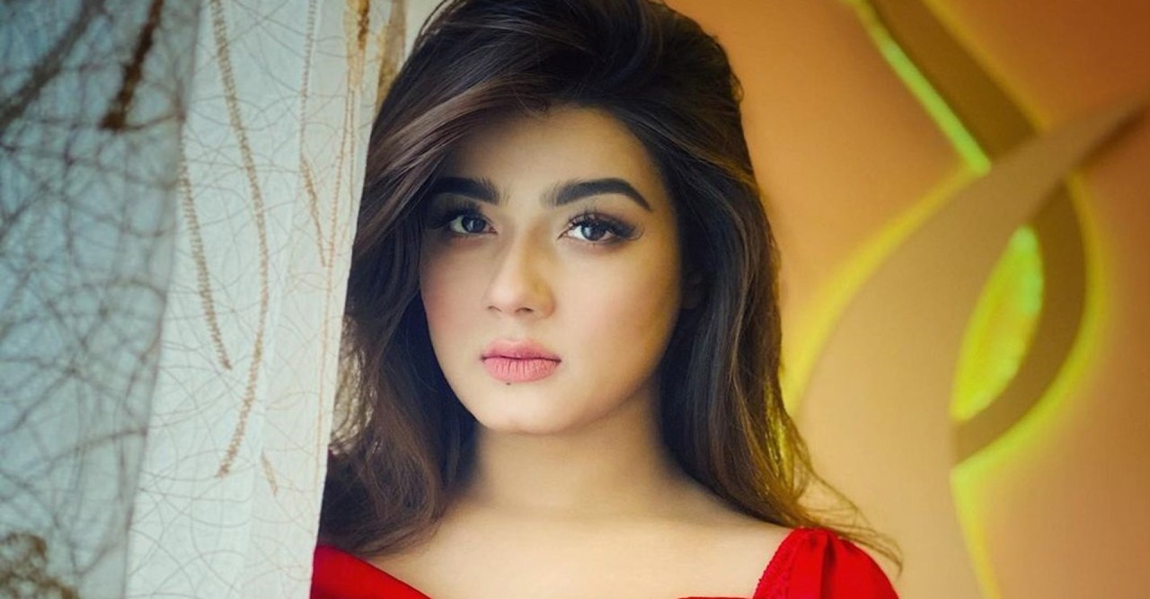 মাহি চলেন তার নিজের ধাঁচে
