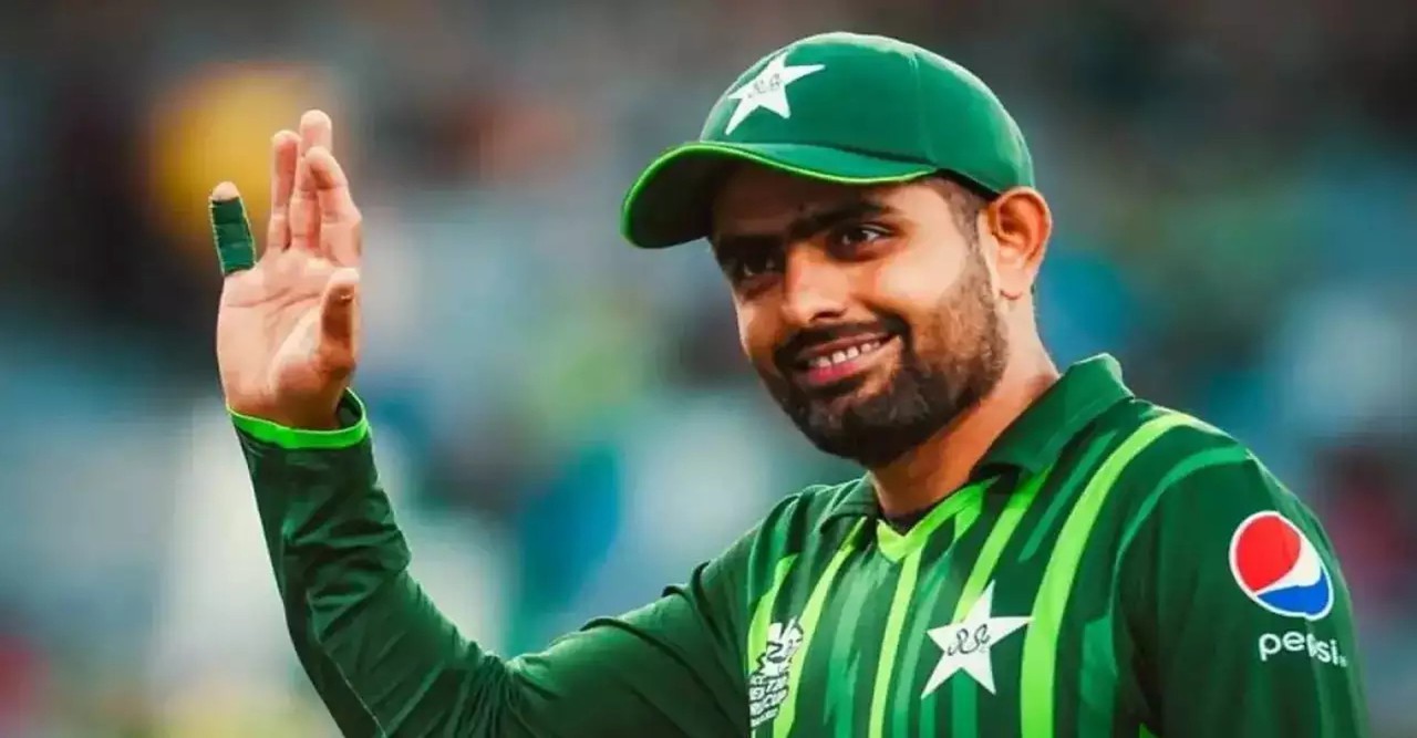 ‘সমালোচনার’ পর অবশেষে অধিনায়কত্ব ছাড়লেন বাবর আজম