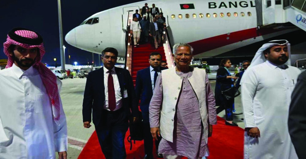 কাতার পৌঁছেছেন প্রধান উপদেষ্টা
