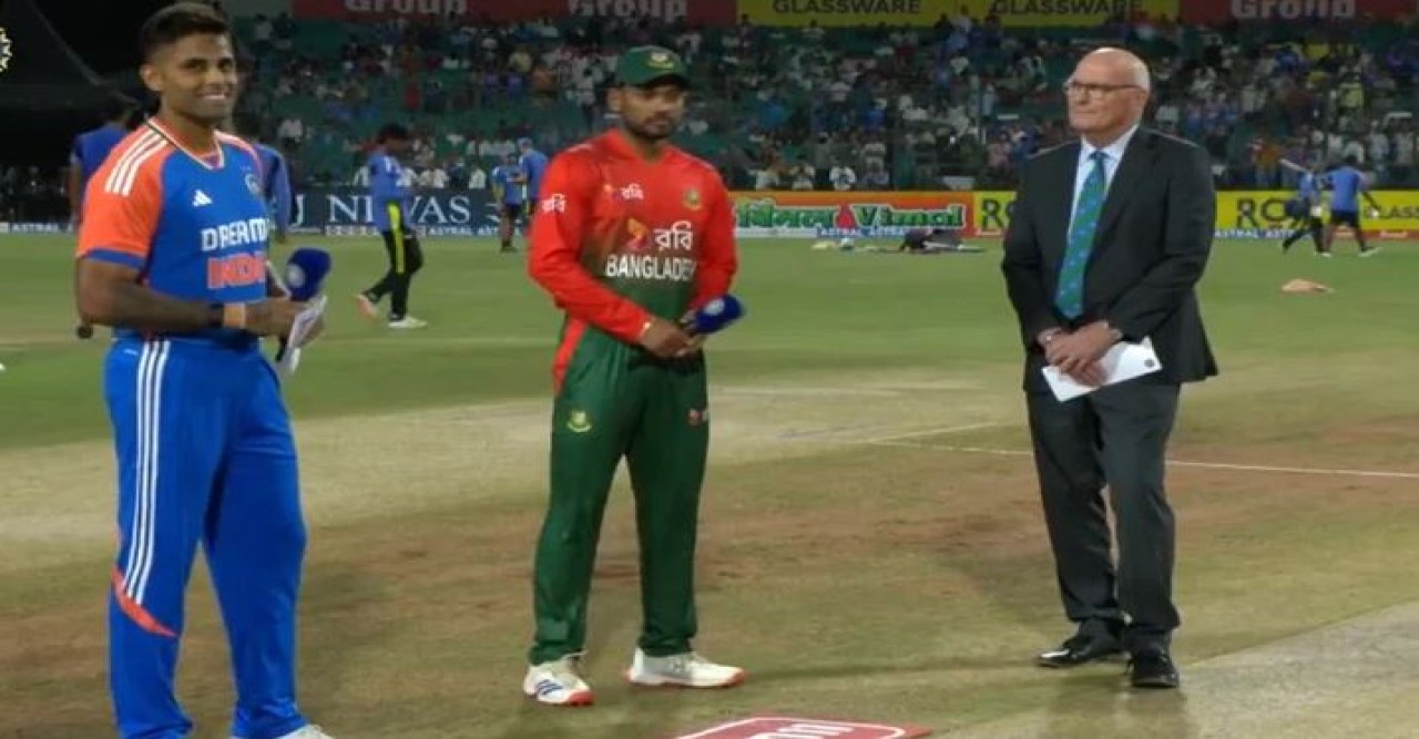 হাইভোল্টেজ ম্যাচে টস হেরে ব্যাটিংয়ে বাংলাদেশ, একাদশে আছেন যারা