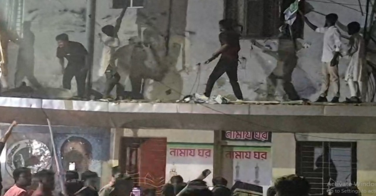 জাতীয় পার্টির কেন্দ্রীয় কার্যালয়ে ফের হামলা-ভাঙচুর