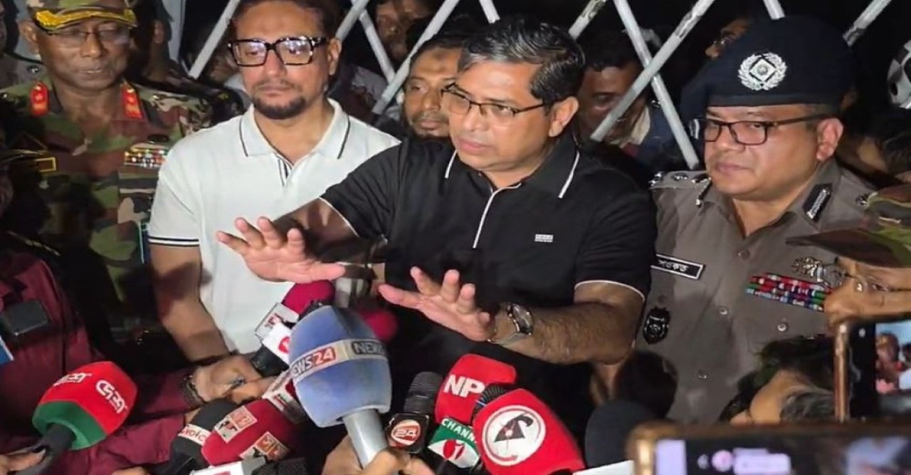 চট্টগ্রাম পানির ওপর ভাসছে না, সুন্দর আছে : প্রতিমন্ত্রী