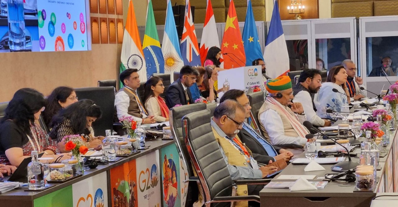 সফল চন্দ্রাভিযানের জন্য ভারতকে সংস্কৃতি প্রতিমন্ত্রীর অভিনন্দন