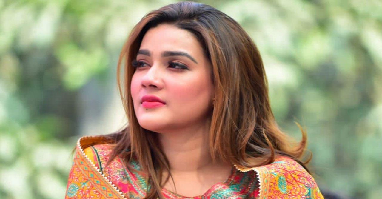 ‘সুড়ঙ্গ’ দেখতে এসে ‘প্রিয়তমা’র প্রশংসা করলেন মাহি