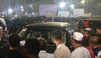 শহীদ মিনারে জামায়াত আমিরকে দেখে ‘রাজাকার’ স্লোগান, উত্তেজনা