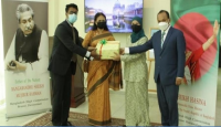 এবার ব্রুনাইয়ের সুলতানকে আম পাঠালেন প্রধানমন্ত্রী