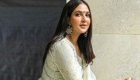 দেবের সঙ্গে জুটি, যা বললেন শুভশ্রী