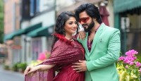 স্বামীর গানের ভিডিওতে মডেল স্ত্রী, ভিউ ছাড়াল ১ কোটি