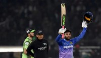 পাকিস্তানের হয়ে খেলতে চেয়ে আমিরাতে নিষিদ্ধ উসমান