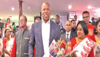 প্রবাসে সম্প্রীতির দুর্গোৎসব, মণ্ডপে ঢল
