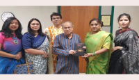 কবি আনিস আহমেদের নতুন বই ‘প্রদীপ্ত প্রেম’ এর মোড়ক উন্মোচন