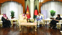 ফিউচার ইনভেস্টমেন্ট গ্লোবাল কনফারেন্সে প্রধান উপদেষ্টাকে সৌদি যুবরাজের আমন্ত্রণ