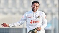 বিদায়ি টেস্ট খেলতে আজ ফিরছেন সাকিব