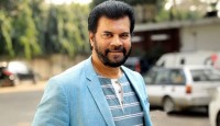 ‘গোপন বিষয়’ শেয়ার করতে মধ্যরাতে ফেসবুক লাইভে ইলিয়াস কাঞ্চন