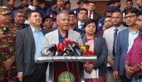 কোথাও কোনো কেন্দ্র দখল হলে কেউ ছাড় পাবে না : স্বরাষ্ট্র উপদেষ্টা