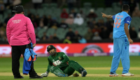 লড়াই করে ৫ রানে হারলো বাংলাদেশ