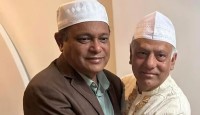 লন্ডনে ঈদের জামাতে প্রকাশ্যে হাছান মাহমুদ