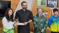 খেলাধুলাকে পেশা হিসেবে প্রতিষ্ঠা করতে চায় বিএনপি : আমিনুল হক