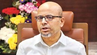 দেশ ছেড়েছেন প্রধান উপদেষ্টার বিশেষ সহকারী ফয়েজ তৈয়্যব