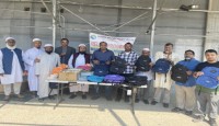 নিউইয়র্কে এস্টোরিয়া ওয়েলফেয়ার সোসাইটির উদ্যোগে মাদ্রাসা ছাত্র-ছাত্রীদের শিক্ষা সামগ্রী বিতরণ