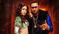 হানি সিংয়ের সঙ্গে প্রেমের গুঞ্জন, যা বললেন নুসরাত