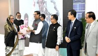 জোহানেসবার্গ থেকে দেশে ফিরেছেন প্রধানমন্ত্রী