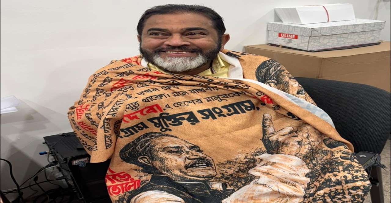বিজয়ের মাসেই দেশে ফিরছেন শেখ হাসিনা: দাবি যুক্তরাষ্ট্র আওয়ামী লীগ নেতা মঈনু জামান চৌধুরীর
