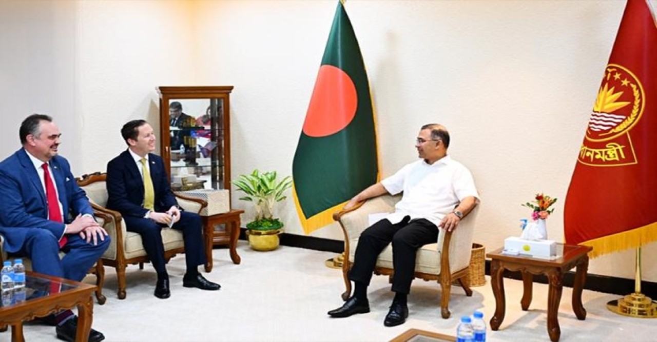 বাংলাদেশ-যুক্তরাষ্ট্র সম্পর্কে নতুন গতি, অর্থনীতি ও কৌশলগত অংশীদারত্বে ওয়াশিংটনের আগ্রহ