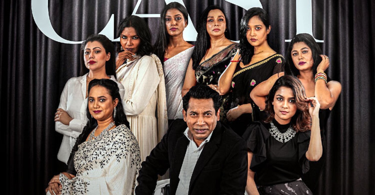 ৮ নায়িকার সঙ্গে ট্রাক ড্রাইভার মোশাররফ করিম