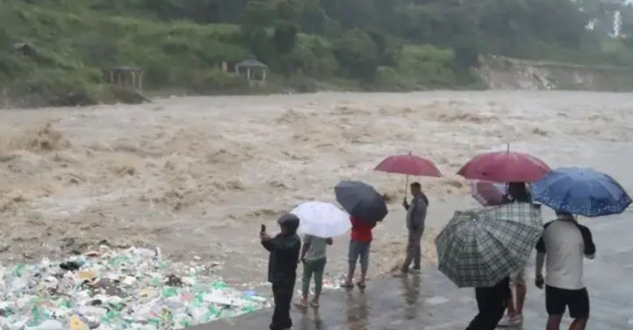 ভারী বৃষ্টির কারণে নেপালে বন্যা-ভূমিধস, নিহত ৪৭