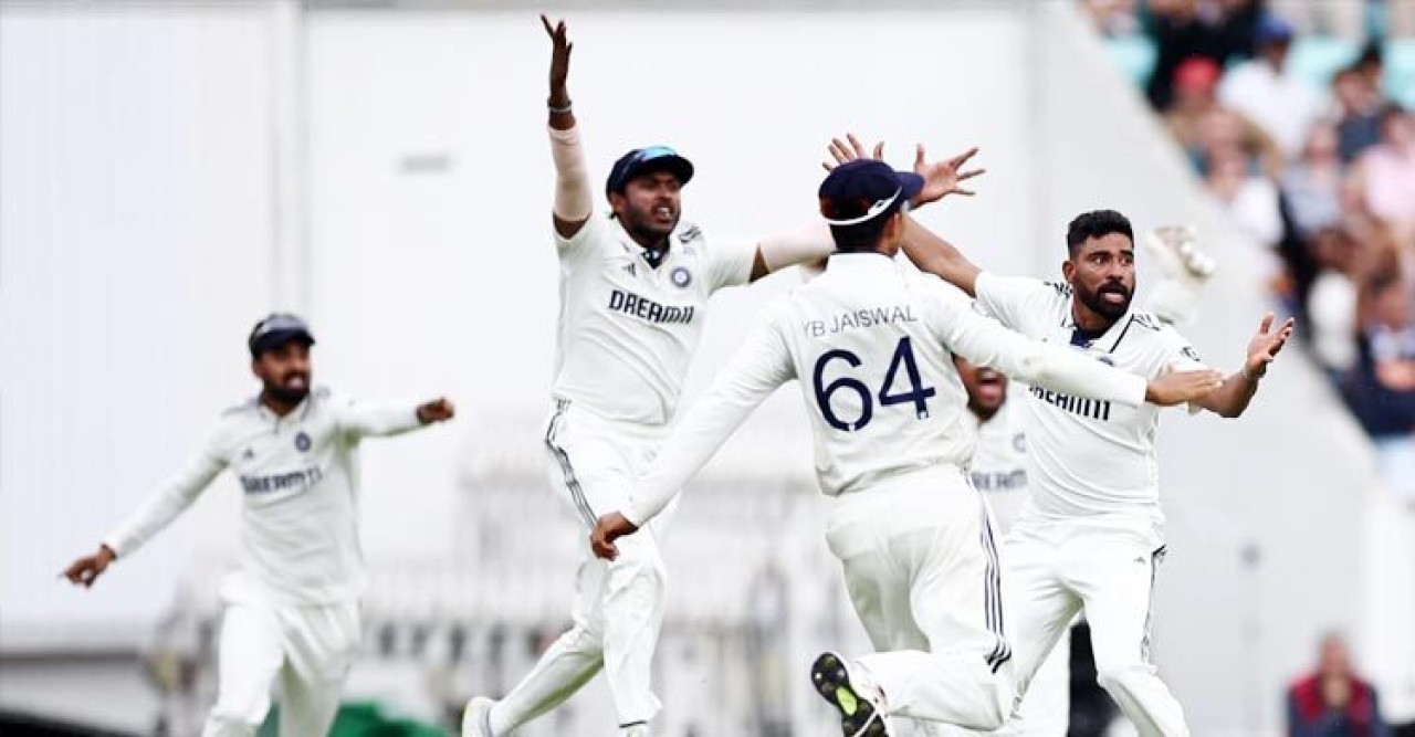 ইংল্যান্ডের বিপক্ষে রুদ্ধশ্বাস জয় ভারতের, সমতায় শেষ টেস্ট সিরিজ