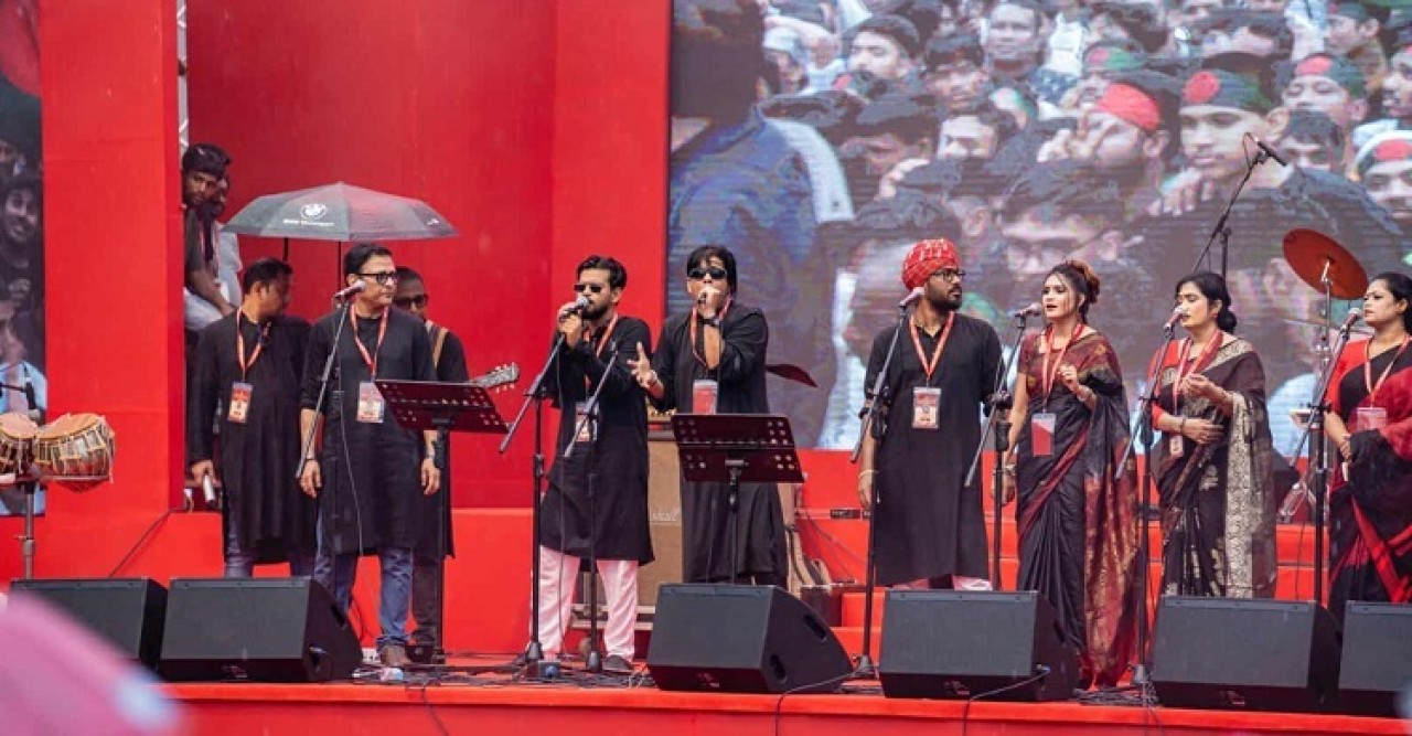 আড়াই শতাধিক শিল্পীর অংশগ্রহণে ‘৩৬ জুলাই’ উদযাপন