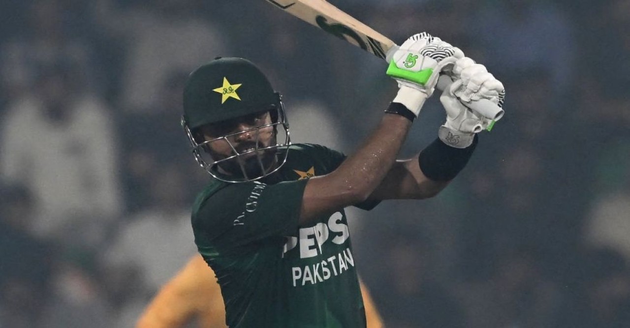 রোহিতের পর কোহলির বিশ্বরেকর্ডও কেড়ে নিলেন বাবর আজম