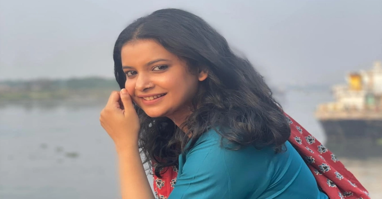খোলামেলা কাপড় পরে ফটোশুটের বয়সে পড়াশোনা করছি : ফারিয়া