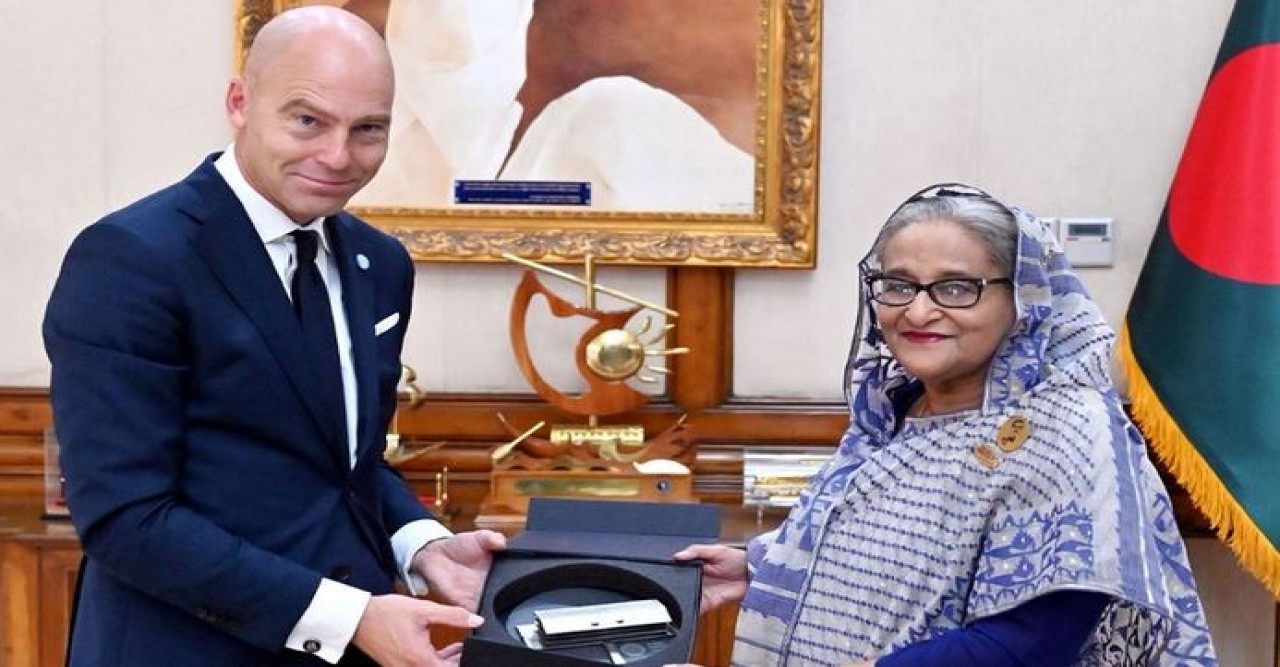 জিসিএ লোকাল অ্যাডাপটেশন চ্যাম্পিয়নস অ্যাওয়ার্ড গ্রহণ করলেন প্রধানমন্ত্রী