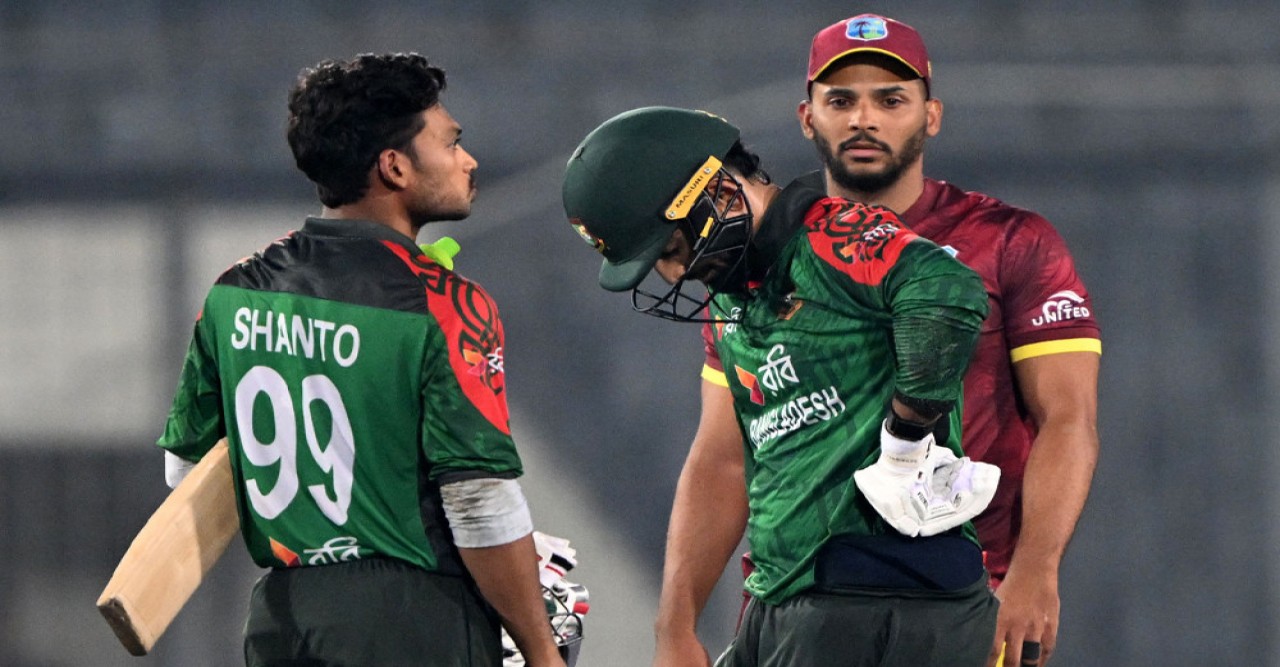 সুপার ওভারে সিরিজ বাঁচাল ওয়েস্ট ইন্ডিজ