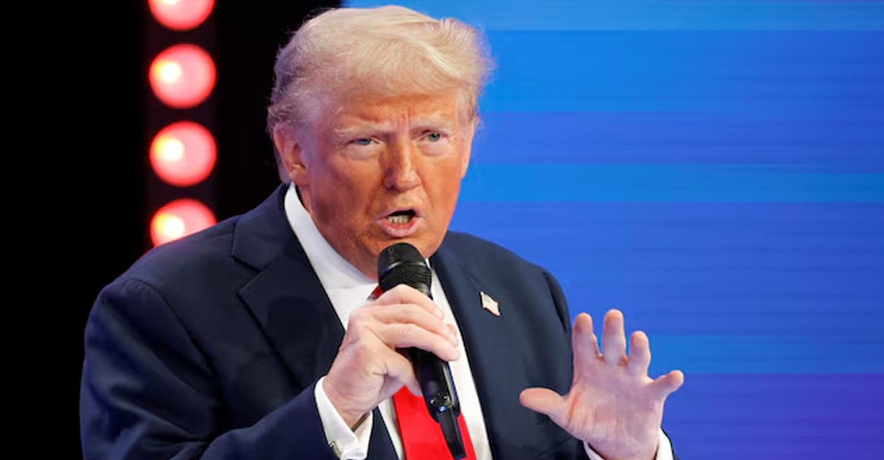 আমি তরুণ সুদর্শন পুরুষদের পছন্দ করি না, নারীদের করি : ট্রাম্প