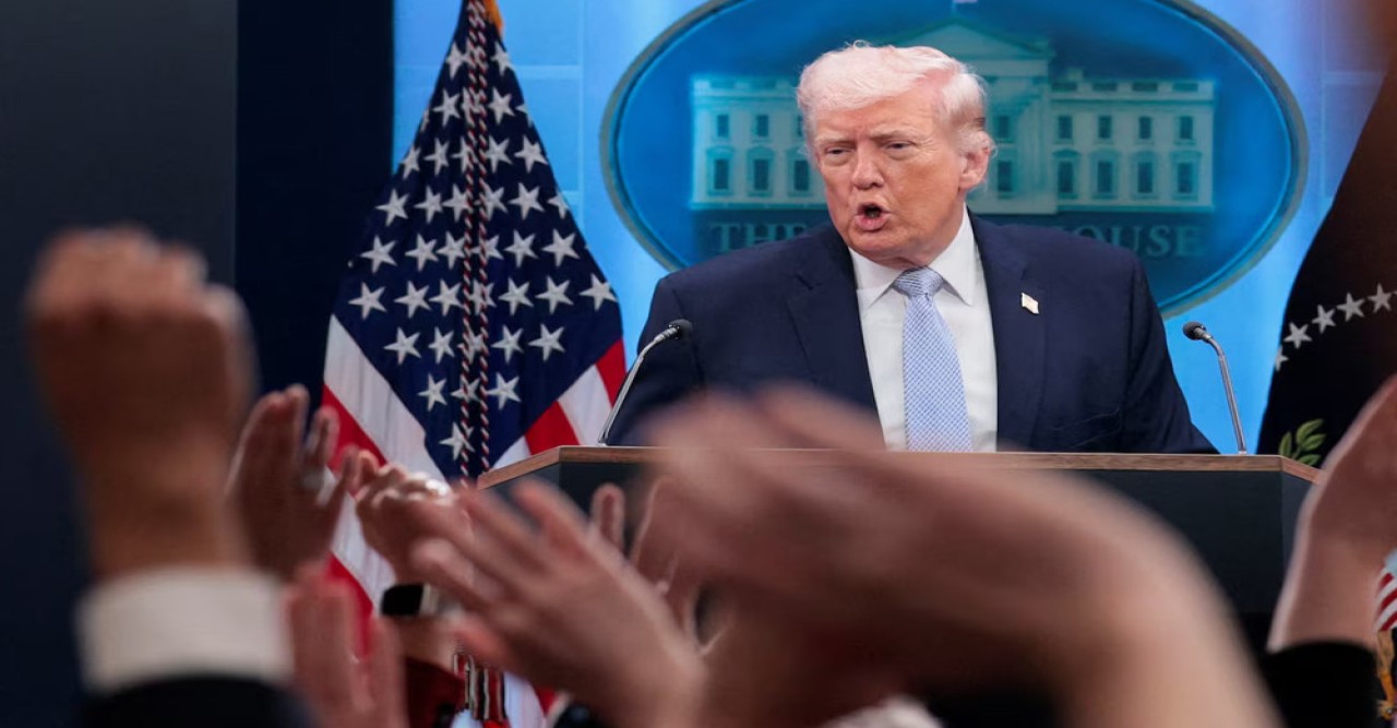 ইরান যুদ্ধে এবার ভেস্তে যাচ্ছে ট্রাম্প প্রশাসন?