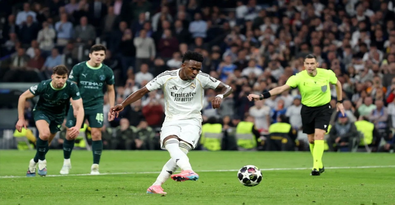 পেনাল্টি মিস করে সমালোচনার মুখে ভিনিসিয়ুস