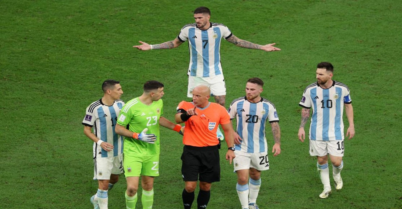 বিশ্বকাপ পরিচালনায় ৫০ দেশের রেফারি, আর্জেন্টিনা-ব্রাজিল থেকে সর্বোচ্চ