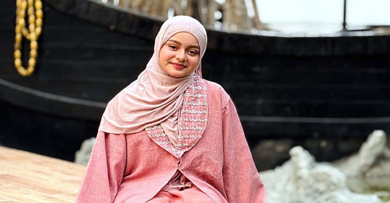 বাল্যবিবাহ করায় আইনি জটিলতার সম্ভাবনায় লুবাবা ও তার স্বামী